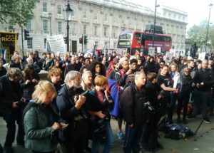 demonstration-546470_1280