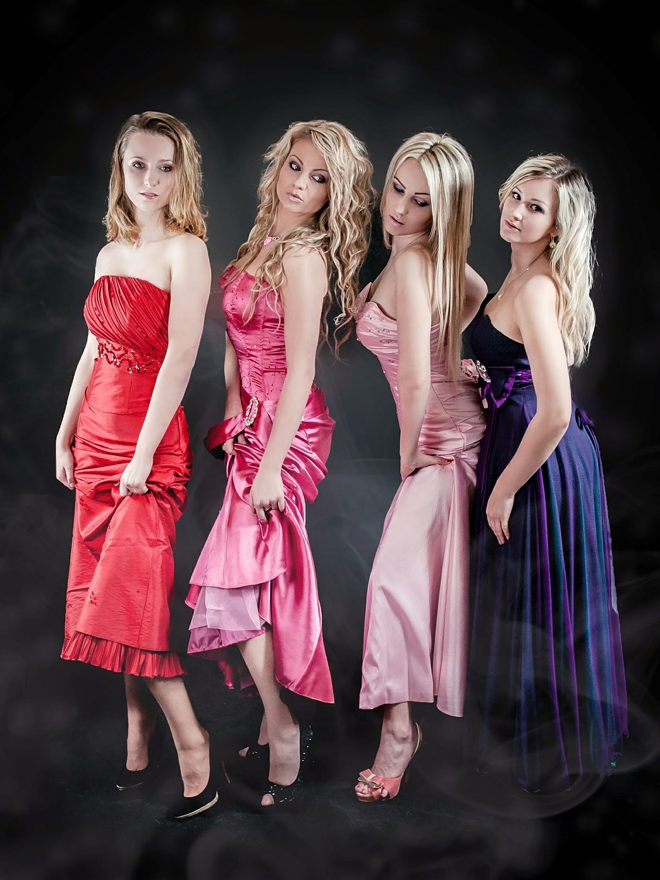 girls-487086_1280