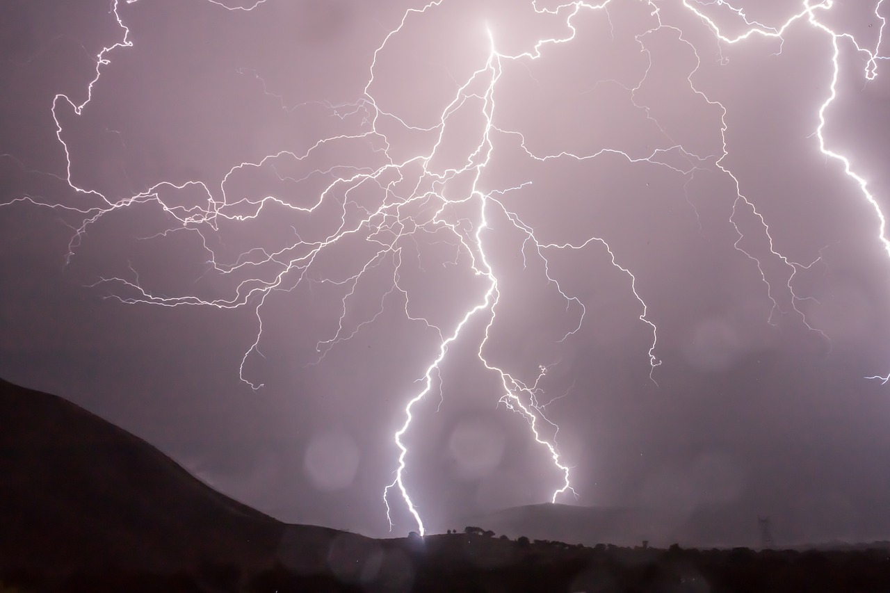 lightning-399853_1280