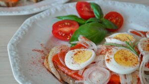 salmon-sandwich-855917_1280